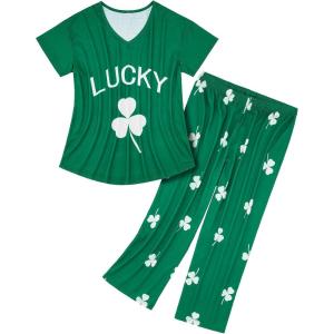 imageAmerican Trends Womens Pajama Sets Two Piece Sleep Shirt Short Sleeve Cartoon Print Pj Set Tops with Capri Pants SleepwearGreen Print